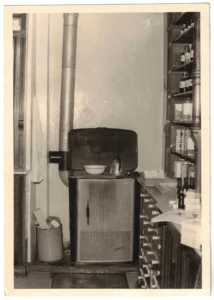 Borussia-Apotheke Berlin-Charlottenburg Innenansicht früher