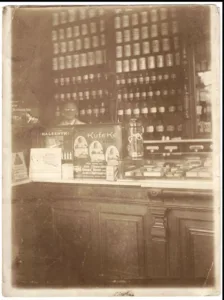 Borussia-Apotheke Berlin-Charlottenburg Innenansicht früher